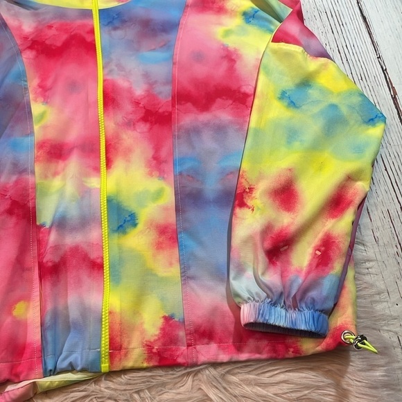 Terez Women's Tie-Dye Print Paneled Full Zip Windbreaker Jacket - Picture 6 of 10